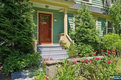 31 Macopin Avenue Montclair NJ 07043