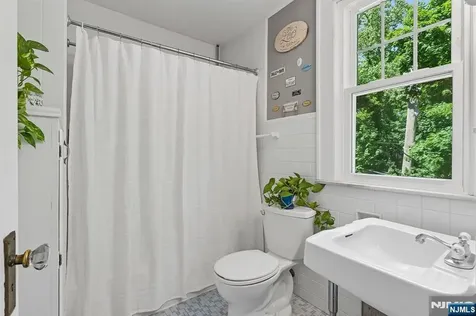 31 Macopin Avenue Montclair NJ 07043