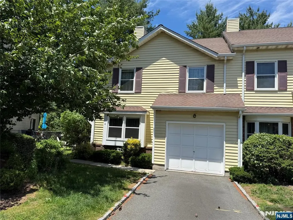 6 Chris Court Fair Lawn NJ 07410
