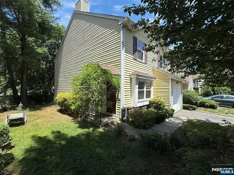 6 Chris Court Fair Lawn NJ 07410
