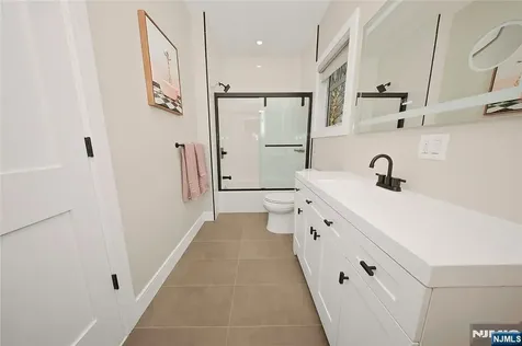 66 Knollwood Drive Paramus NJ 07652