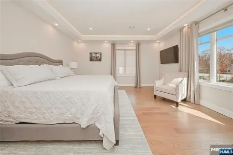 66 Knollwood Drive Paramus NJ 07652