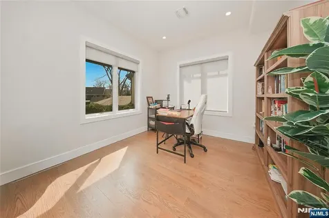 66 Knollwood Drive Paramus NJ 07652
