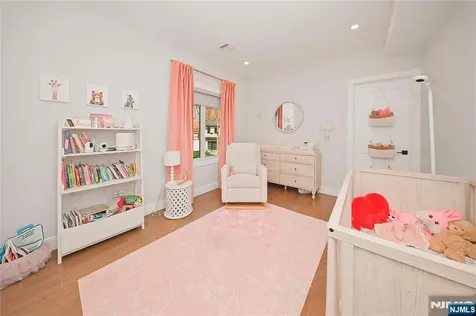 66 Knollwood Drive Paramus NJ 07652