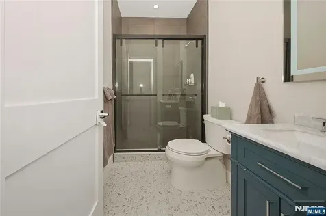 66 Knollwood Drive Paramus NJ 07652