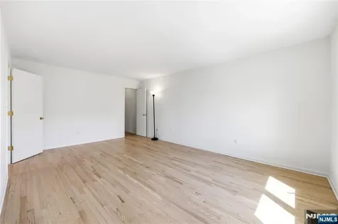 319 Gorge Road Cliffside Park NJ 07010