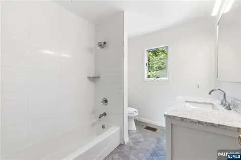319 Gorge Road Cliffside Park NJ 07010