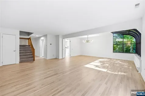 319 Gorge Road Cliffside Park NJ 07010