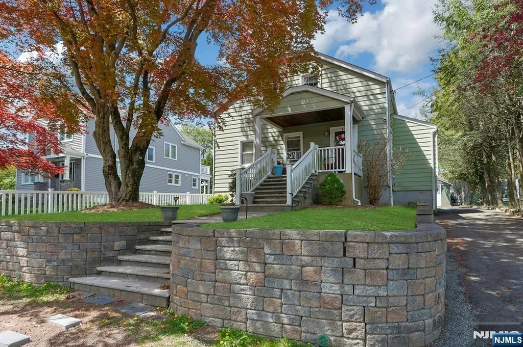 54 Chestnut Avenue Park Ridge NJ 07656
