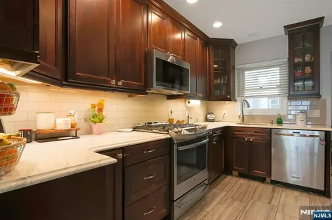 54 Chestnut Avenue Park Ridge NJ 07656