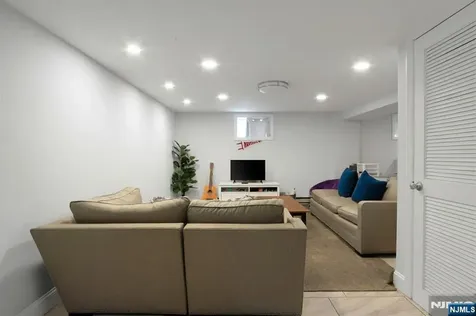 54 Chestnut Avenue Park Ridge NJ 07656