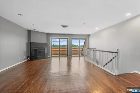300 Gorge Road Cliffside Park NJ 07010