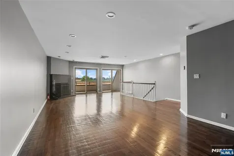 300 Gorge Road Cliffside Park NJ 07010
