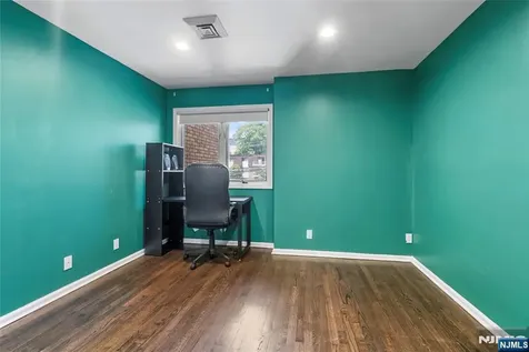 300 Gorge Road Cliffside Park NJ 07010