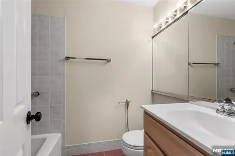 300 Gorge Road Cliffside Park NJ 07010