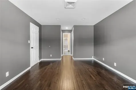 300 Gorge Road Cliffside Park NJ 07010