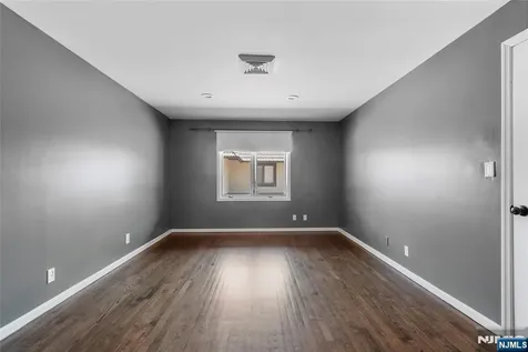 300 Gorge Road Cliffside Park NJ 07010