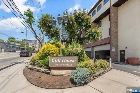 300 Gorge Road Cliffside Park NJ 07010