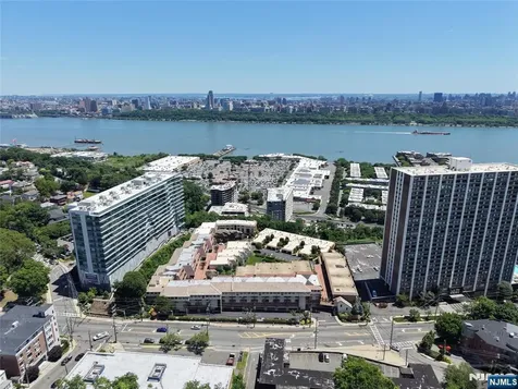 300 Gorge Road Cliffside Park NJ 07010