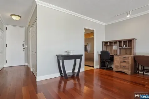 5 Horizon Road Fort Lee NJ 07024