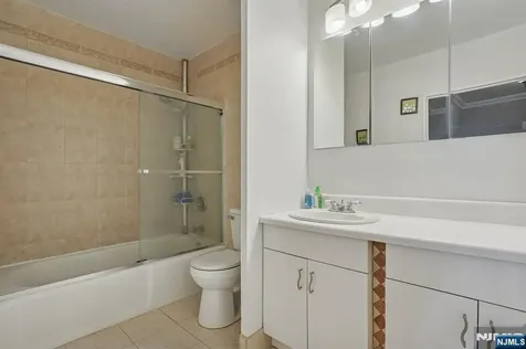 5 Horizon Road Fort Lee NJ 07024