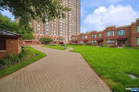 100 Old Palisade Road Fort Lee NJ 07024