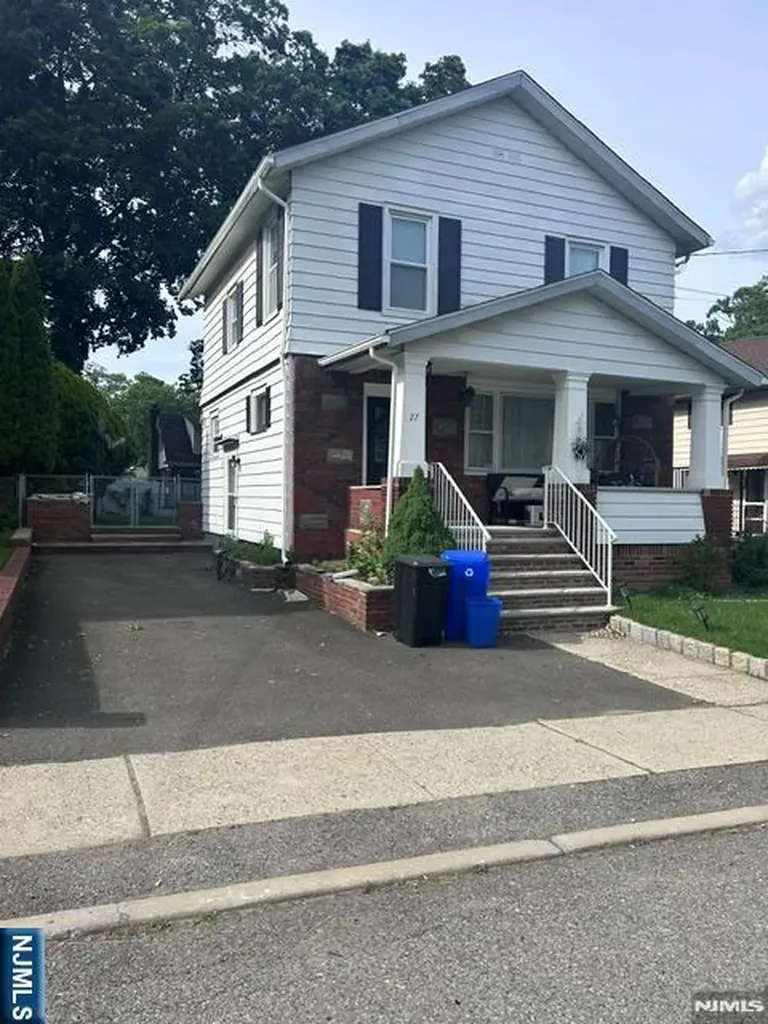 27 Lake Street North Haledon NJ 07508