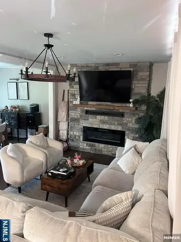 27 Lake Street North Haledon NJ 07508