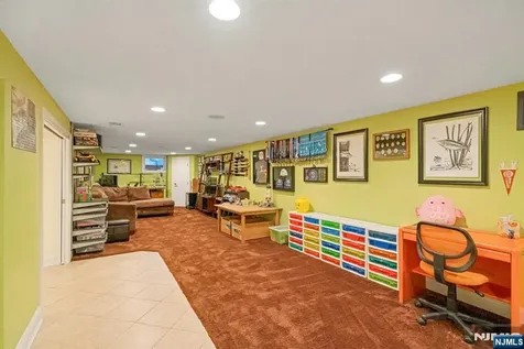 195 Overlook Place Mahwah NJ 07430