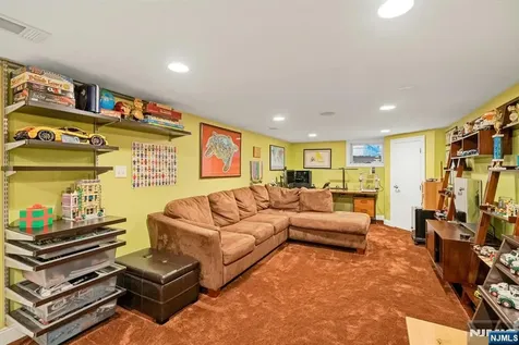 195 Overlook Place Mahwah NJ 07430