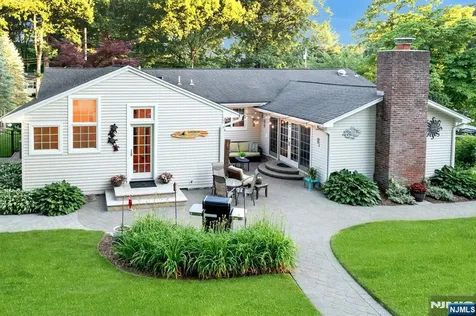 195 Overlook Place Mahwah NJ 07430