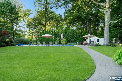 195 Overlook Place Mahwah NJ 07430