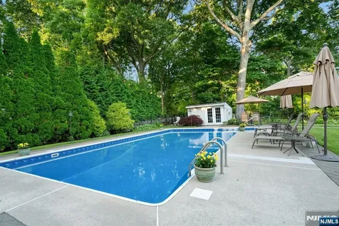 195 Overlook Place Mahwah NJ 07430