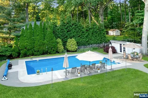 195 Overlook Place Mahwah NJ 07430