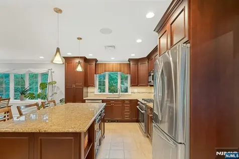 195 Overlook Place Mahwah NJ 07430