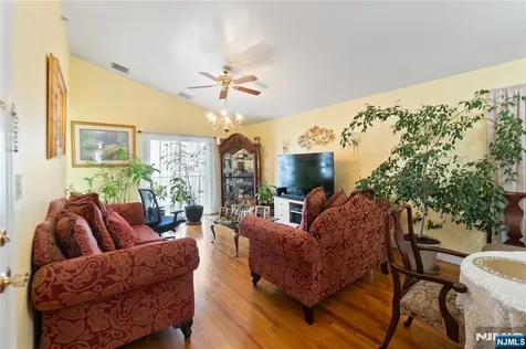 2705 Central Avenue Union City NJ 07087