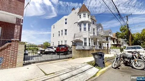 272-274 Parker Street Newark NJ 07104