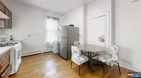 272-274 Parker Street Newark NJ 07104