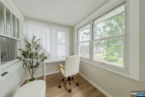 933 Maple Avenue Ridgefield NJ 07657