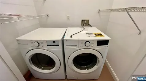 212 7th Palisades Park NJ 07650