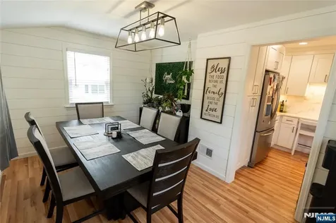 52 Knollwood Terrace Clifton NJ 07012