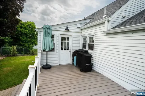 52 Knollwood Terrace Clifton NJ 07012