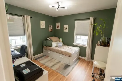 52 Knollwood Terrace Clifton NJ 07012