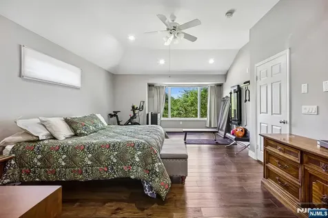182 Clarken Drive West Orange NJ 07052