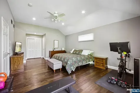 182 Clarken Drive West Orange NJ 07052