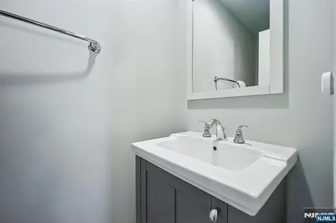 182 Clarken Drive West Orange NJ 07052