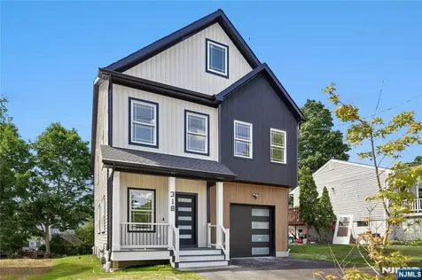 318 Halsey Road Par-troy Hills Twp. NJ 07054