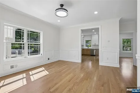 318 Halsey Road Par-troy Hills Twp. NJ 07054