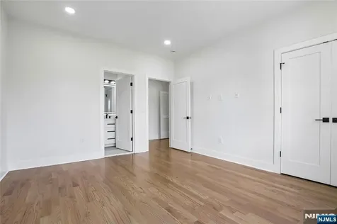 318 Halsey Road Par-troy Hills Twp. NJ 07054