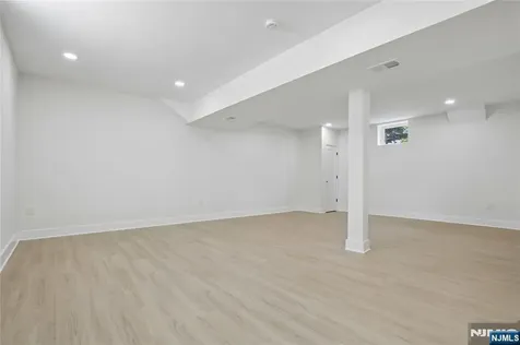 318 Halsey Road Par-troy Hills Twp. NJ 07054
